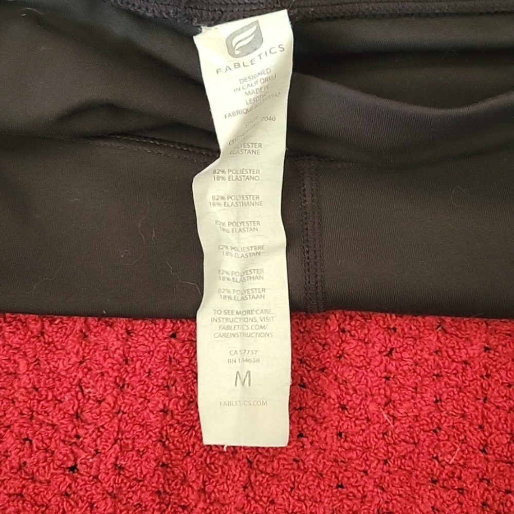 Fabletics 3/4 legging - Picture 2 of 2